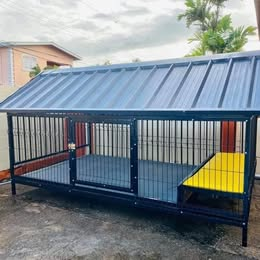 Double dog kennel
